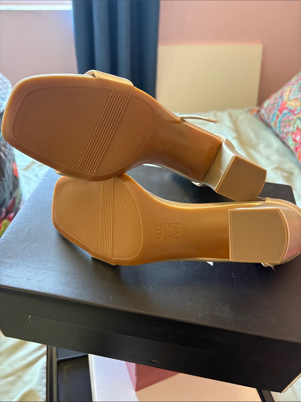 Naturalizer Metallic Gold Ankle-Strap Block Heels size 7.5 - Picture 5 of 8